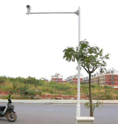 2.5米橫臂圓（yuán）柱型道路監控杆